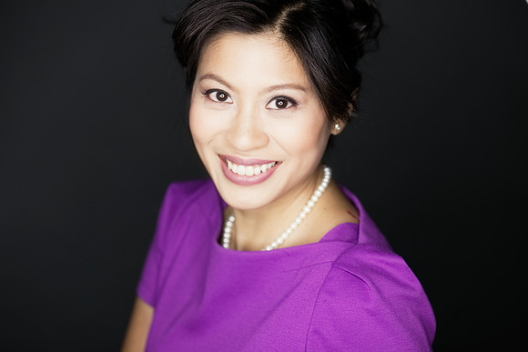 photo shoot with beautiful make overs including headshots and beauty & glamour images