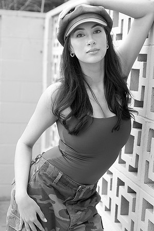 3C8A6994_Cro 2_BW