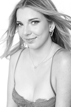 inside the style studio, monica hahn photography, modeling photography, model portfolio, model photographer, fashion photographer, female model