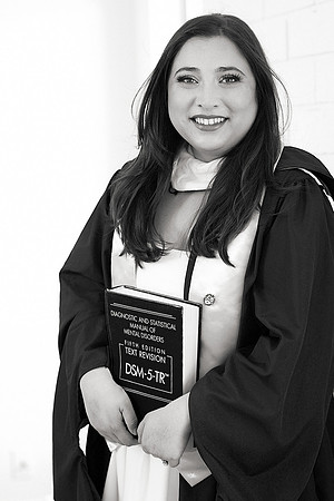3C8A7045-EV_BW_Cro