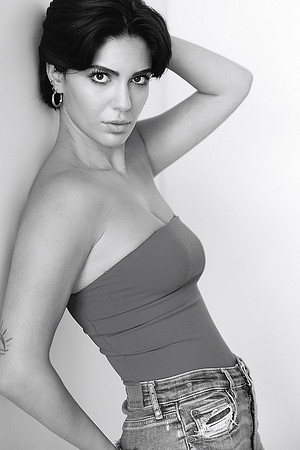 3C8A0063--EV_BW_Cro