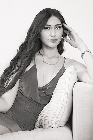 3C8A8527-_EV_BW_Cro