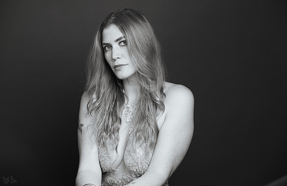 3C8A9137_BW