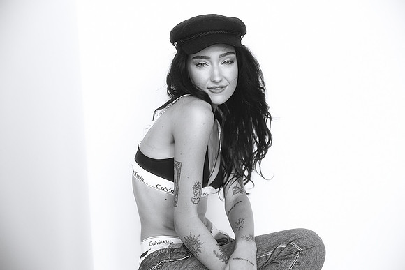 3C8A4042_BW
