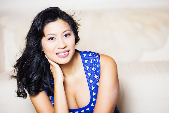 photo shoot with beautiful make overs including headshots and beauty & glamour images