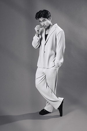 3C8A5952-EV_BW