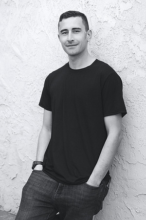3C8A2018--EV_BW_Cro