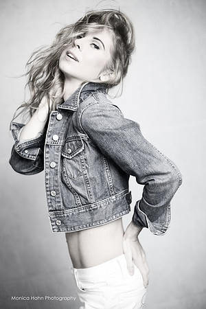 Copyright: MonicaHahnPhotography.com & FenceOgraphy.com
