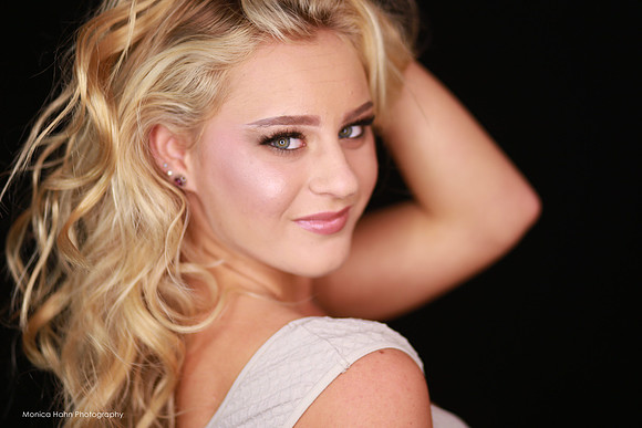 "monica Hahn Photography", "monica hahn", "senior Photos",  "Senior Pictures", "chidren's photographer", "family photography", "glamour shots", "glamour parties", "photo booth", "glamour photographer"