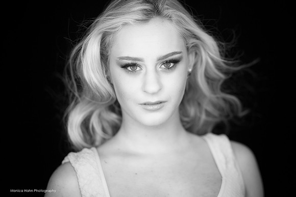 "monica Hahn Photography", "monica hahn", "senior Photos",  "Senior Pictures", "chidren's photographer", "family photography", "glamour shots", "glamour parties", "photo booth", "glamour photographer"