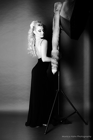"monica Hahn Photography", "monica hahn", "senior Photos",  "Senior Pictures", "chidren's photographer", "family photography", "glamour shots", "glamour parties", "photo booth", "glamour photographer"