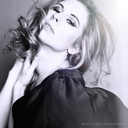 Copyright: MonicaHahnPhotography.com & FenceOgraphy.com