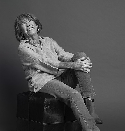 3C8A6932_BW_Crop