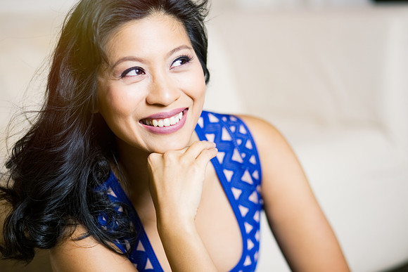 photo shoot with beautiful make overs including headshots and beauty & glamour images