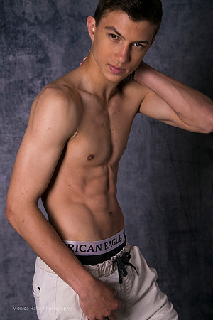 Copyright: MonicaHahnPhotography.com & FenceOgraphy.com