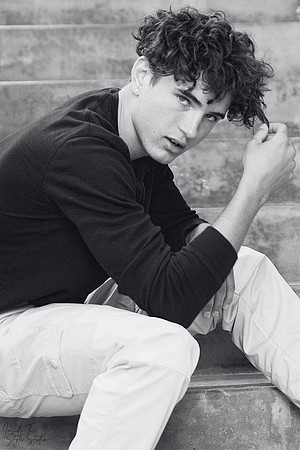 3C8A6913_BW_Crop