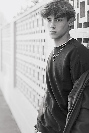 3C8A7199--EV_Cro_BW
