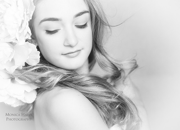 Copyright: MonicaHahnPhotography.com & FenceOgraphy.com