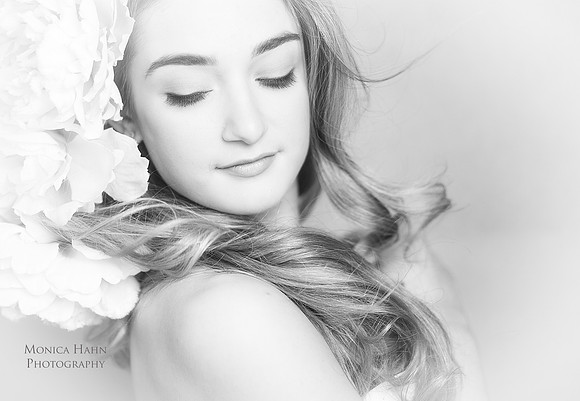 Copyright: MonicaHahnPhotography.com & FenceOgraphy.com