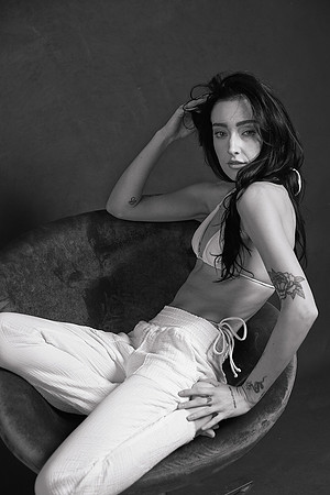3C8A4421_BW_Cro