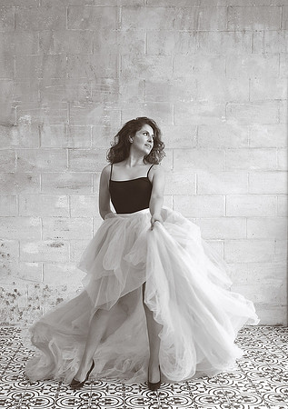 photoshoot near me, portrait photographer near me, fashion photographer near me, portrait studio near me
