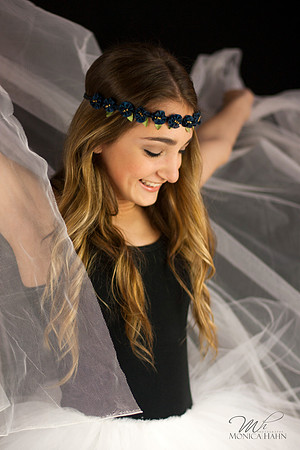 MonicaHahnPhotography, Monica Hahn, FenceOgraphy, sue bryce, fashion, teen vogue, photoshoot, beauty, glam the dress, portrait, portrait photographer, senior pictures, senior photo shoot, photo shoot,