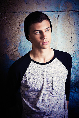 Copyright: MonicaHahnPhotography.com & FenceOgraphy.com