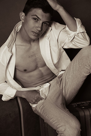 Copyright: MonicaHahnPhotography.com & FenceOgraphy.com