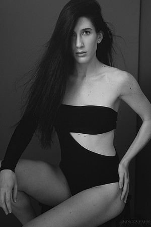 IMG_5865-bw-crop-1623450159938