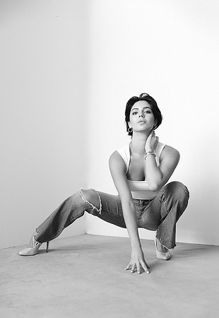 3C8A9976--EV_BW