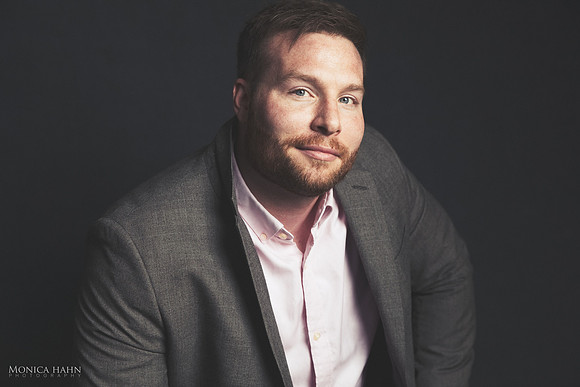 Head shots for business and personal branding by fashion and beauty photographer Monica Hahn.  Up your image, make the right statement and start experiencing the feedback you want with the right sorts