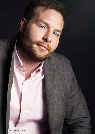 Head shots for business and personal branding by fashion and beauty photographer Monica Hahn.  Up your image, make the right statement and start experiencing the feedback you want with the right sorts