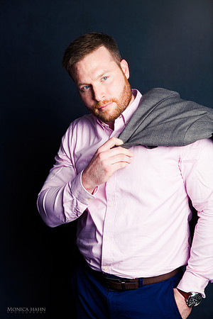Head shots for business and personal branding by fashion and beauty photographer Monica Hahn.  Up your image, make the right statement and start experiencing the feedback you want with the right sorts