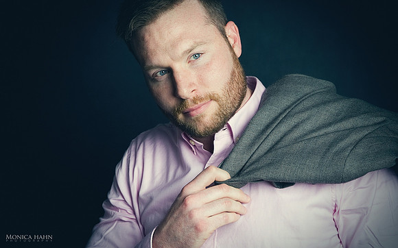 Head shots for business and personal branding by fashion and beauty photographer Monica Hahn.  Up your image, make the right statement and start experiencing the feedback you want with the right sorts