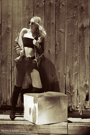 Hello@Monica Hahn Photography / 201-803-5262