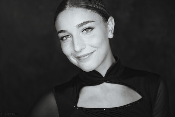 3C8A7527-bw