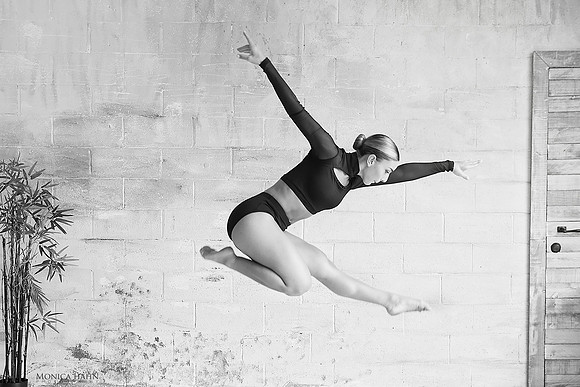 3C8A7741-bw-crop
