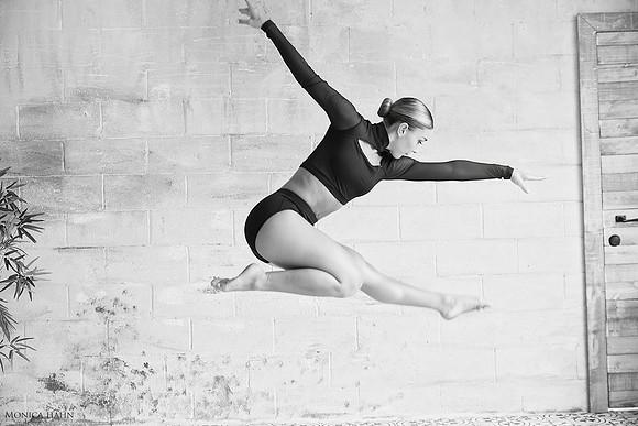 3C8A7742-bw