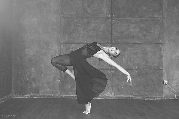 3C8A7944-bw