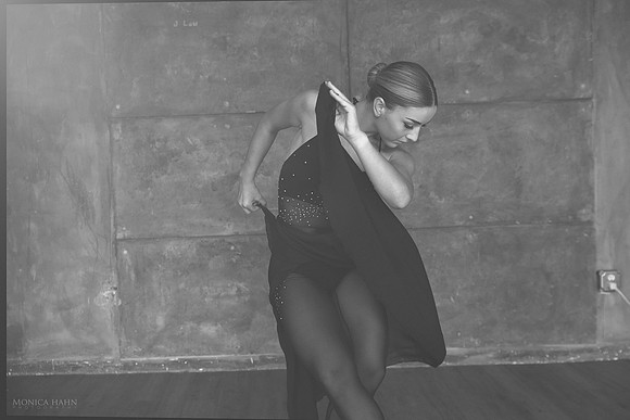 3C8A7954-bw FADE