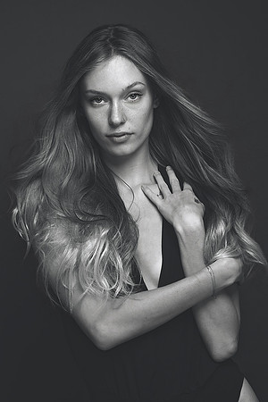 3C8A1657_BW_FADE_RETEV