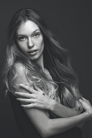 3C8A1665_BW_FADE_RETEV