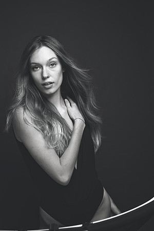 3C8A1681_BW_FADE_BTS_RETEV