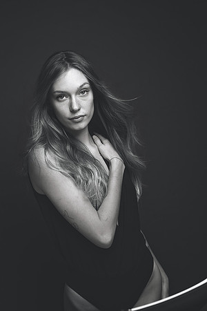 3C8A1683_BW_FADE_BTS_RETEV