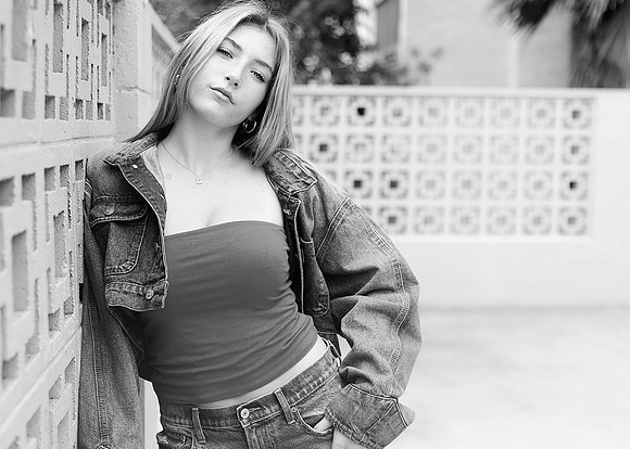 3C8A2493_BW_Cro