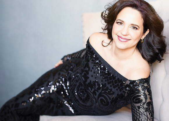 inside the style studio, monica hahn photography, beauty portraits, portraits, portrait photographer, san diego portraits, san diego portrait studio, san diego portrait photographer, headshots, headsh