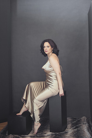 inside the style studio, monica hahn photography, beauty portraits, portraits, portrait photographer, san diego portraits, san diego portrait studio, san diego portrait photographer, headshots, headsh