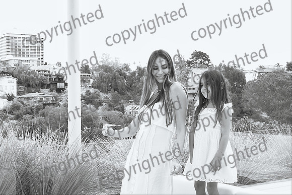 3C8A0401_BW