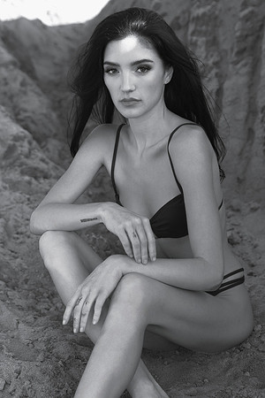 3C8A3065_BW_RETEV