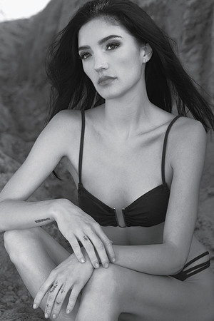 3C8A3068_BW_Crop_RETEV